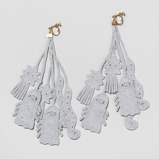 マウスのレースのピアス・イヤリング(ダブル)