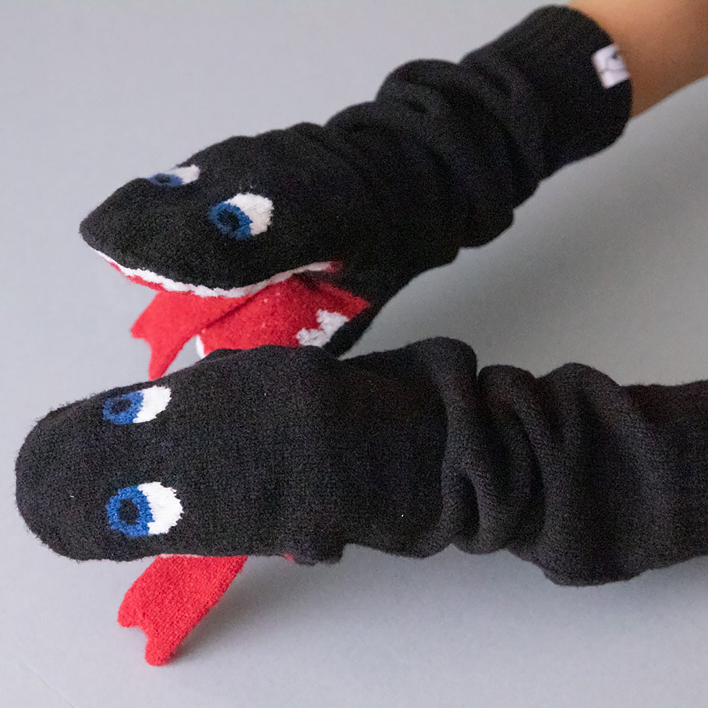 Gussnake gloves