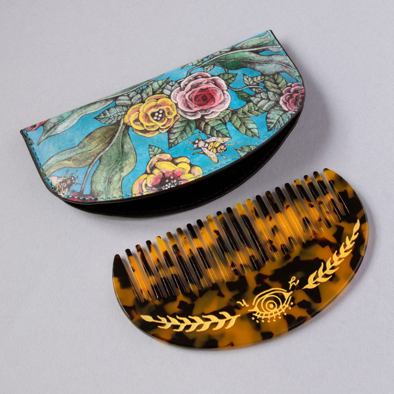 Brown comb with case