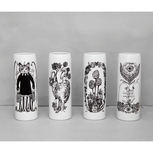 Kutaniyaki flower base (vase)
