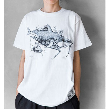T-shirt Yuko Higuchi Junji Ito ni homage
