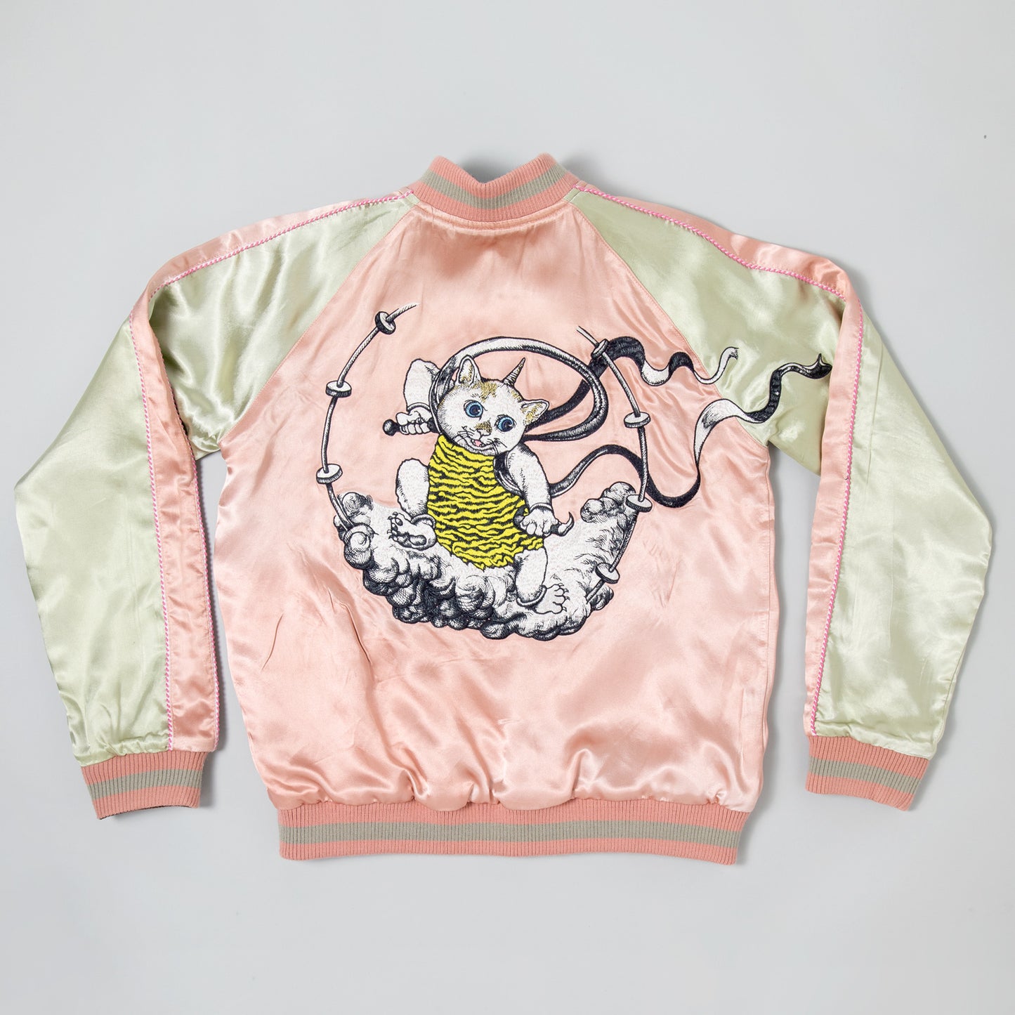 Sukajan Cat Fujin Raijin pattern