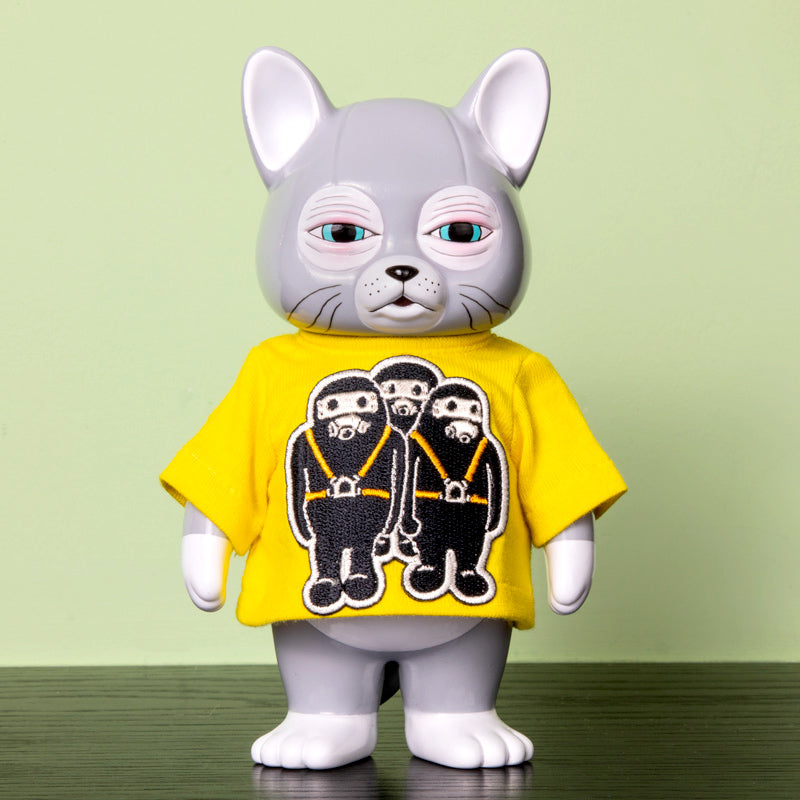 ニャンコのTシャツとワッペン