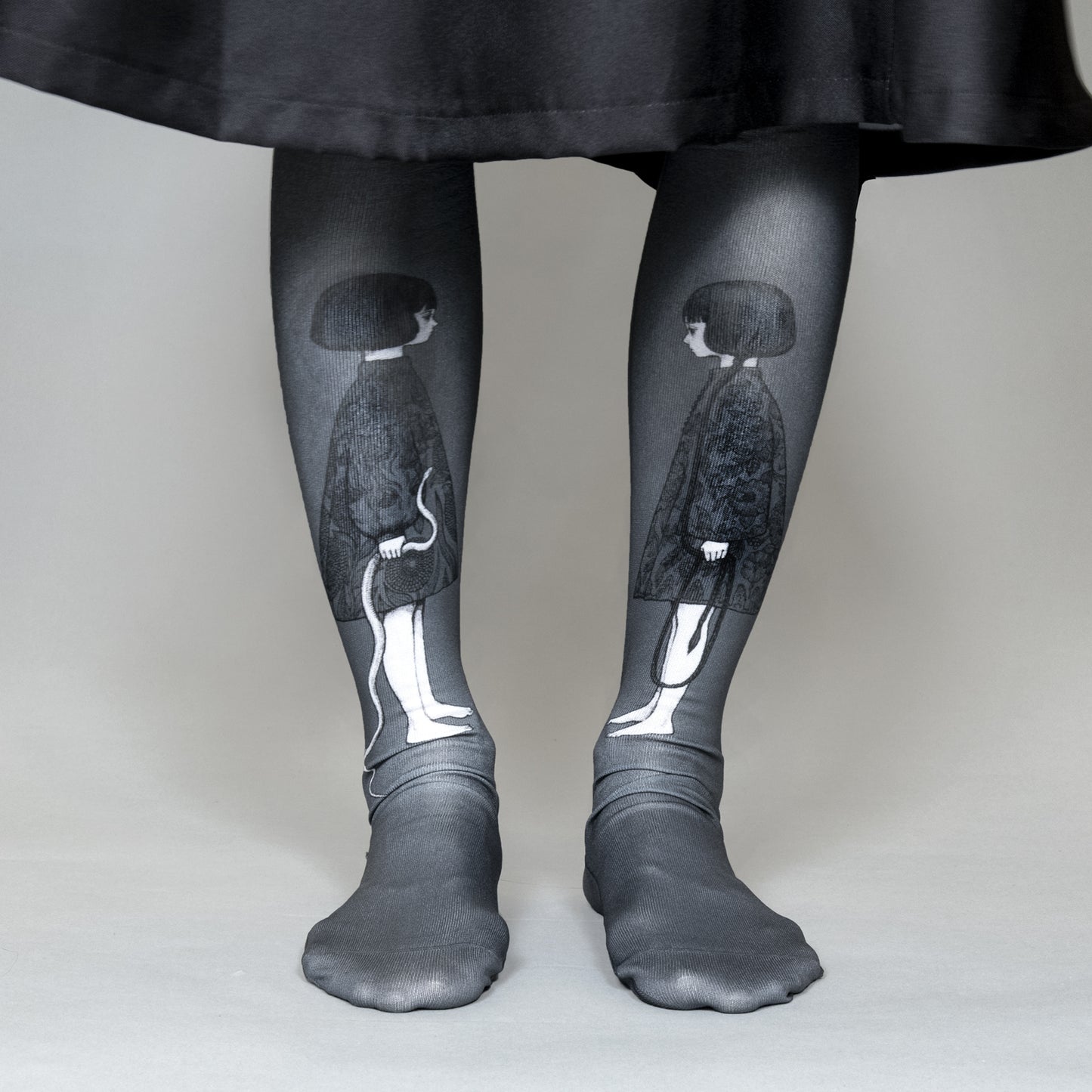 Overknee socks girl