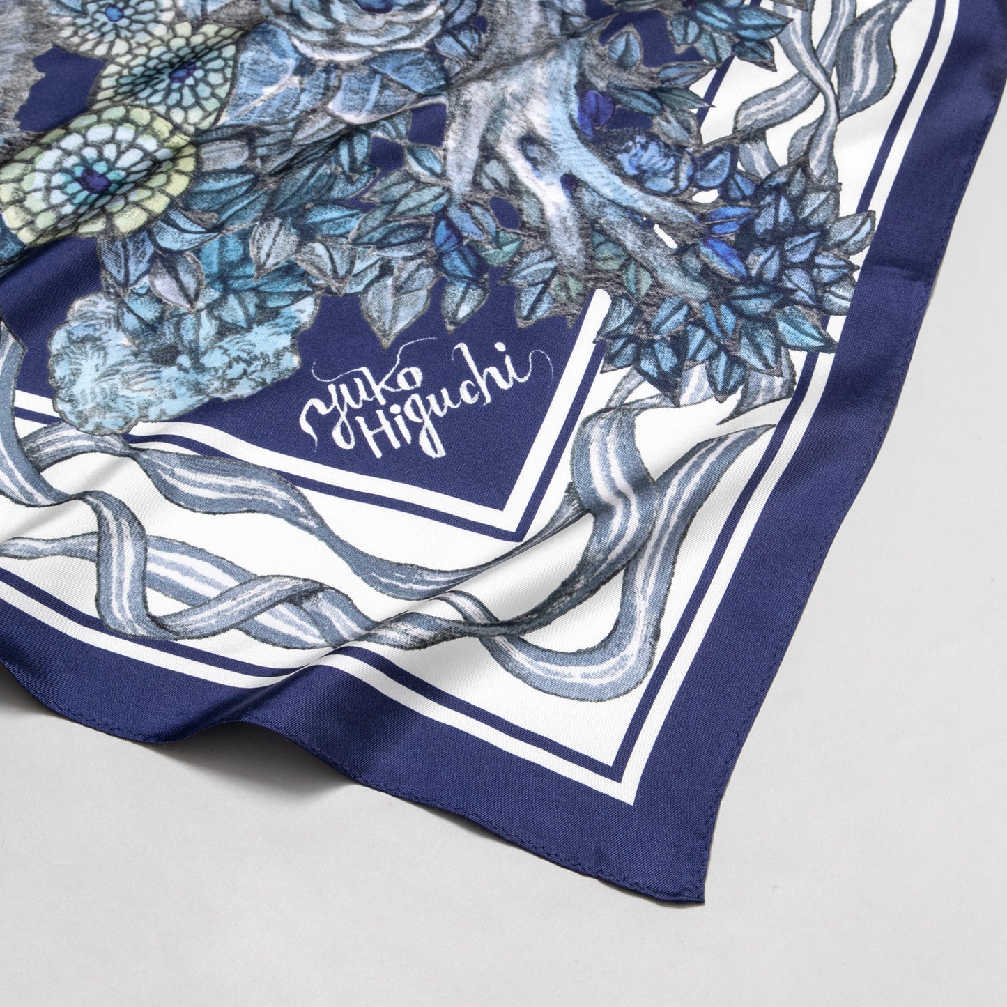 スカーフ　けものたち