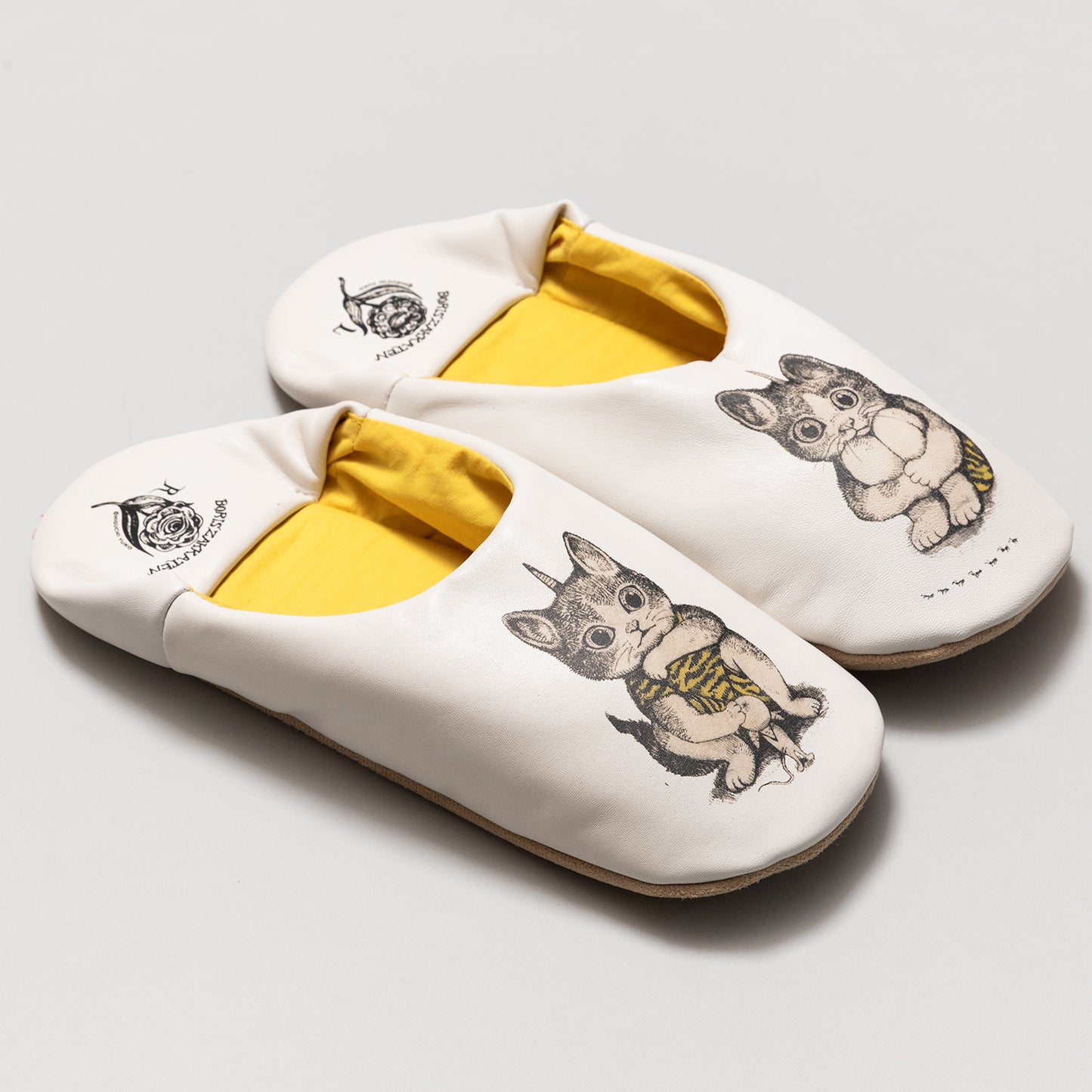 ルームシューズ　雷様