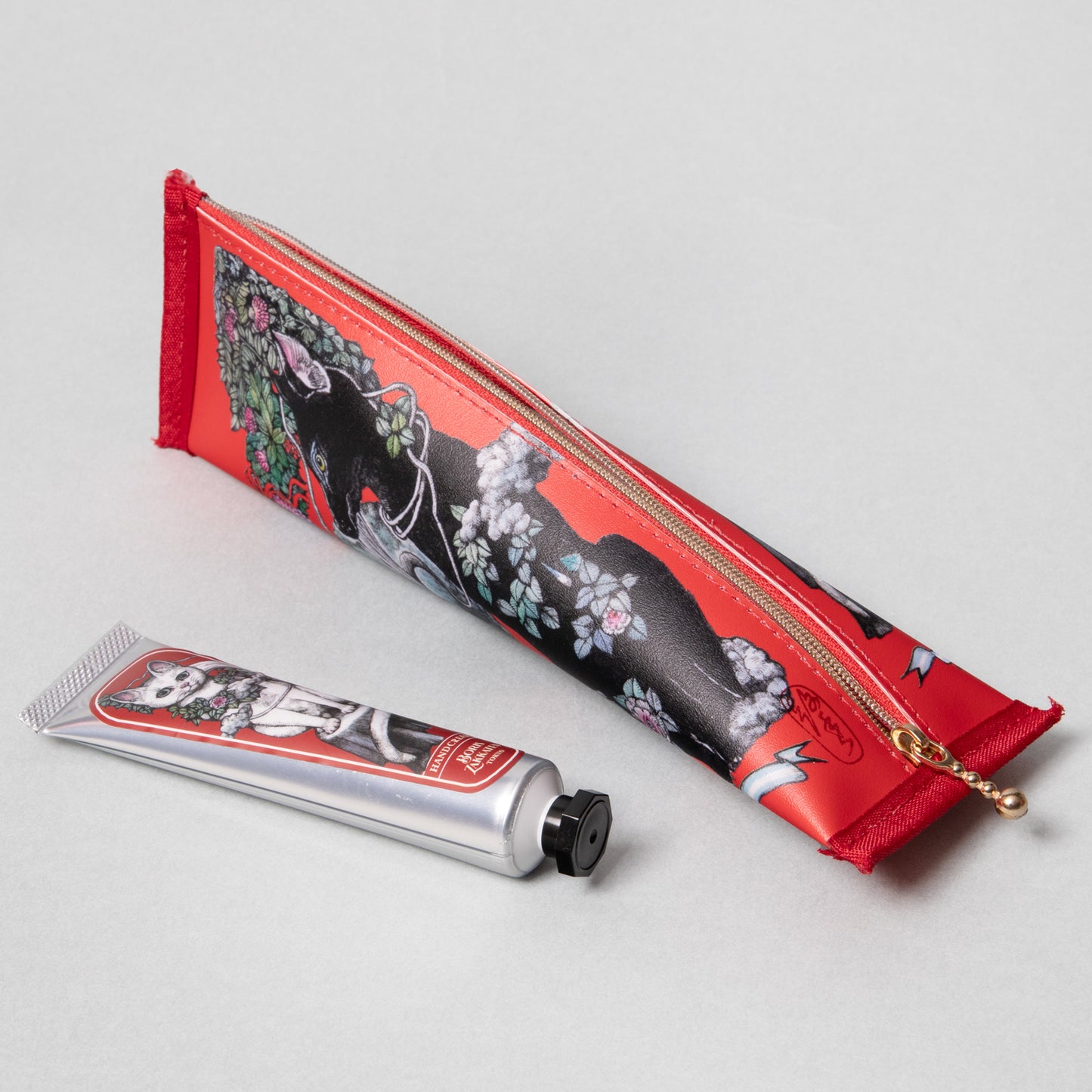 ハンドクリーム＆ポーチセット　いぬとねこ