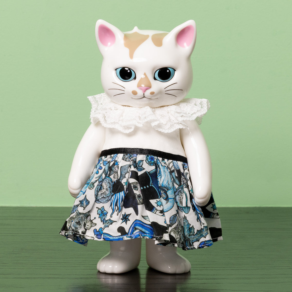 こはるのお洋服　Dress　白ｘBLUE