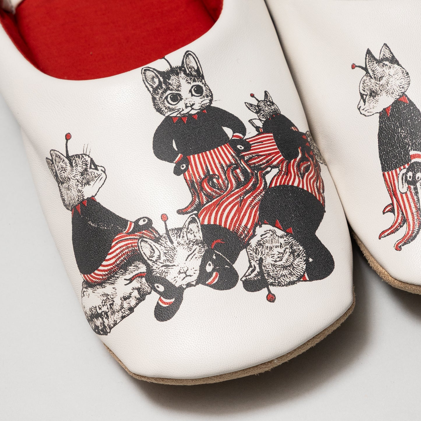 ルームシューズ　GUSTAVES