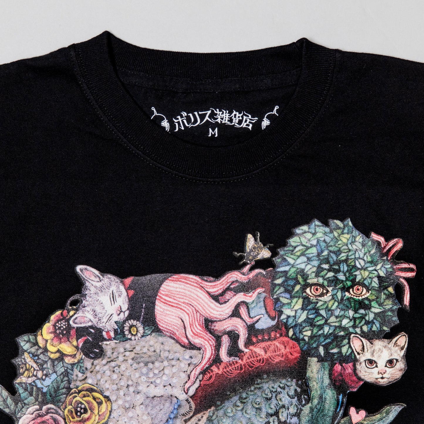 Tシャツ　人形にいのちふきこむ神秘的なちから