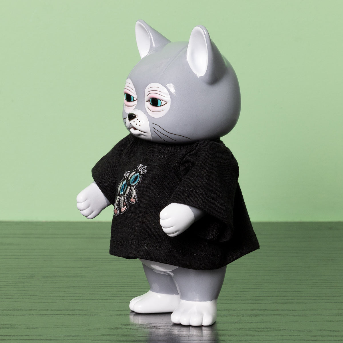 ニャンコのTシャツ（BK）とワッペン