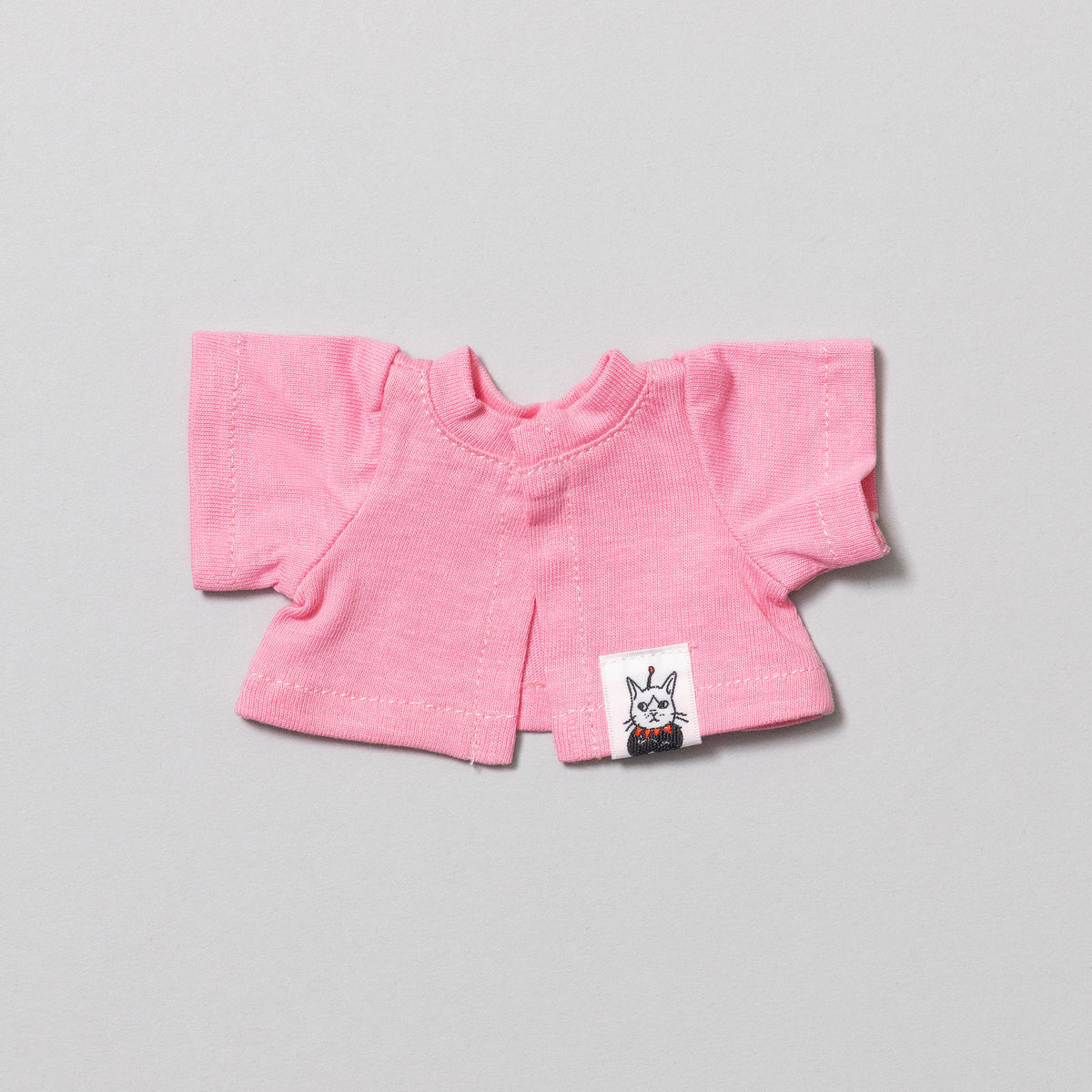 ニャンコのTシャツ（PK）とワッペン