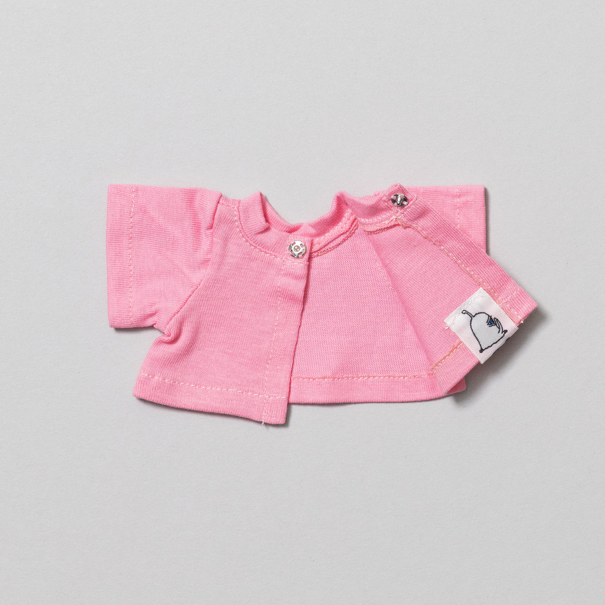 ニャンコのTシャツ（PK）とワッペン