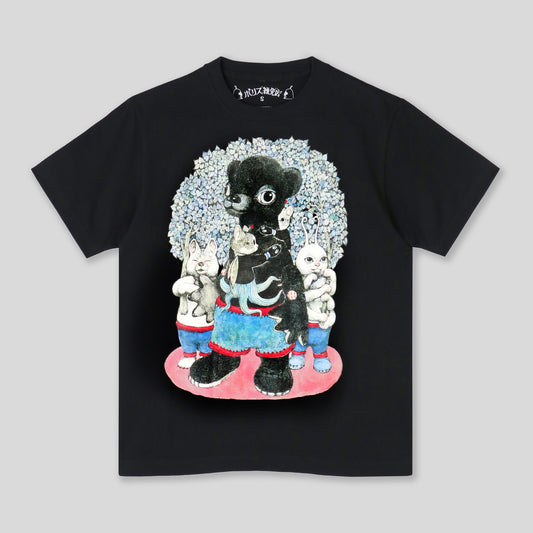Tシャツ　くろいながいいきものとおともだち