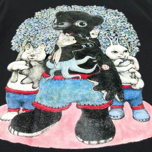 Tシャツ　くろいながいいきものとおともだち
