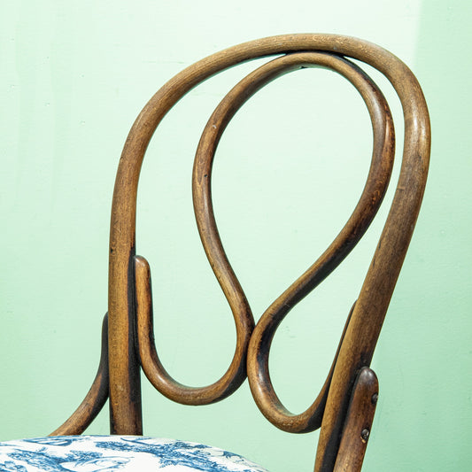 Bentwood chair