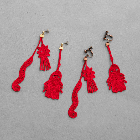 Red lace earrings・clip on earrings